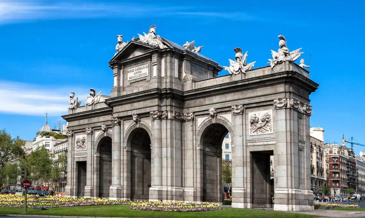 Estudio Con Vistas Alcalaretiro Madrid Exterior foto